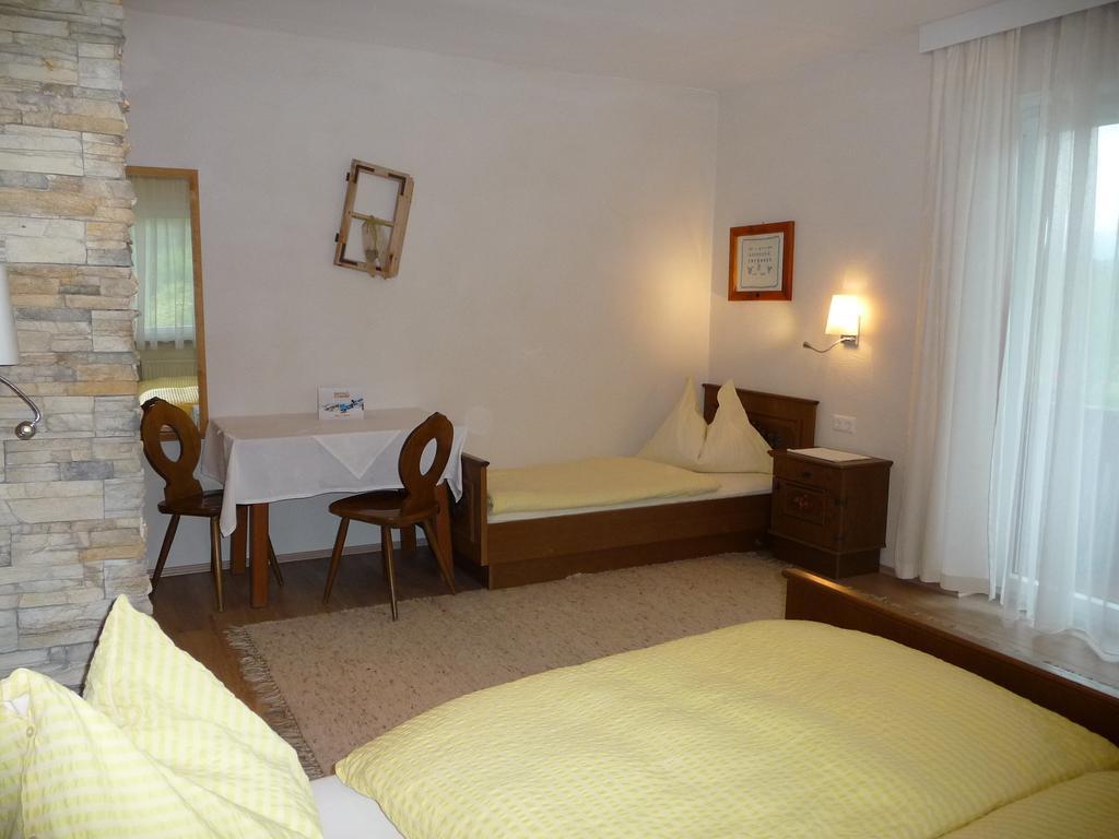 Familiengasthof St. Wolfgang Spittal an der Drau Chambre photo